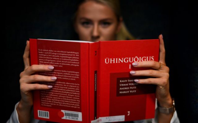 Kaip sujungti PDF failus internetu, kompiuteryje ir telefone