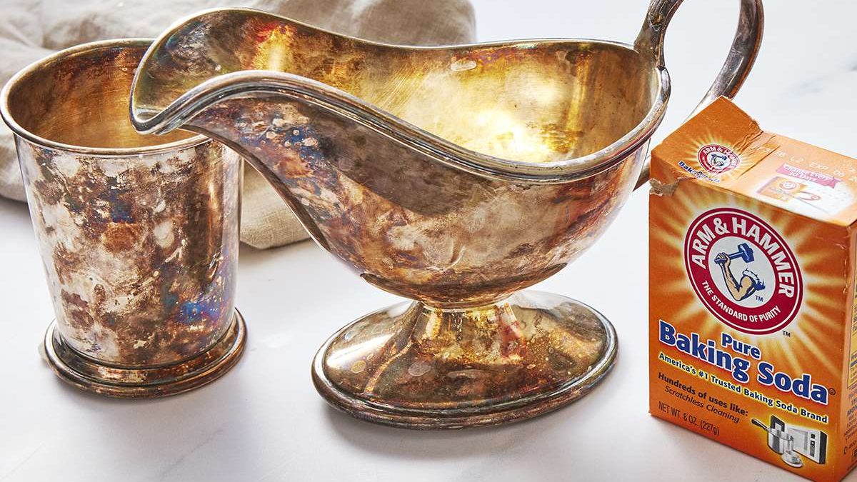 kaip-valyti-sidabra-su-soda